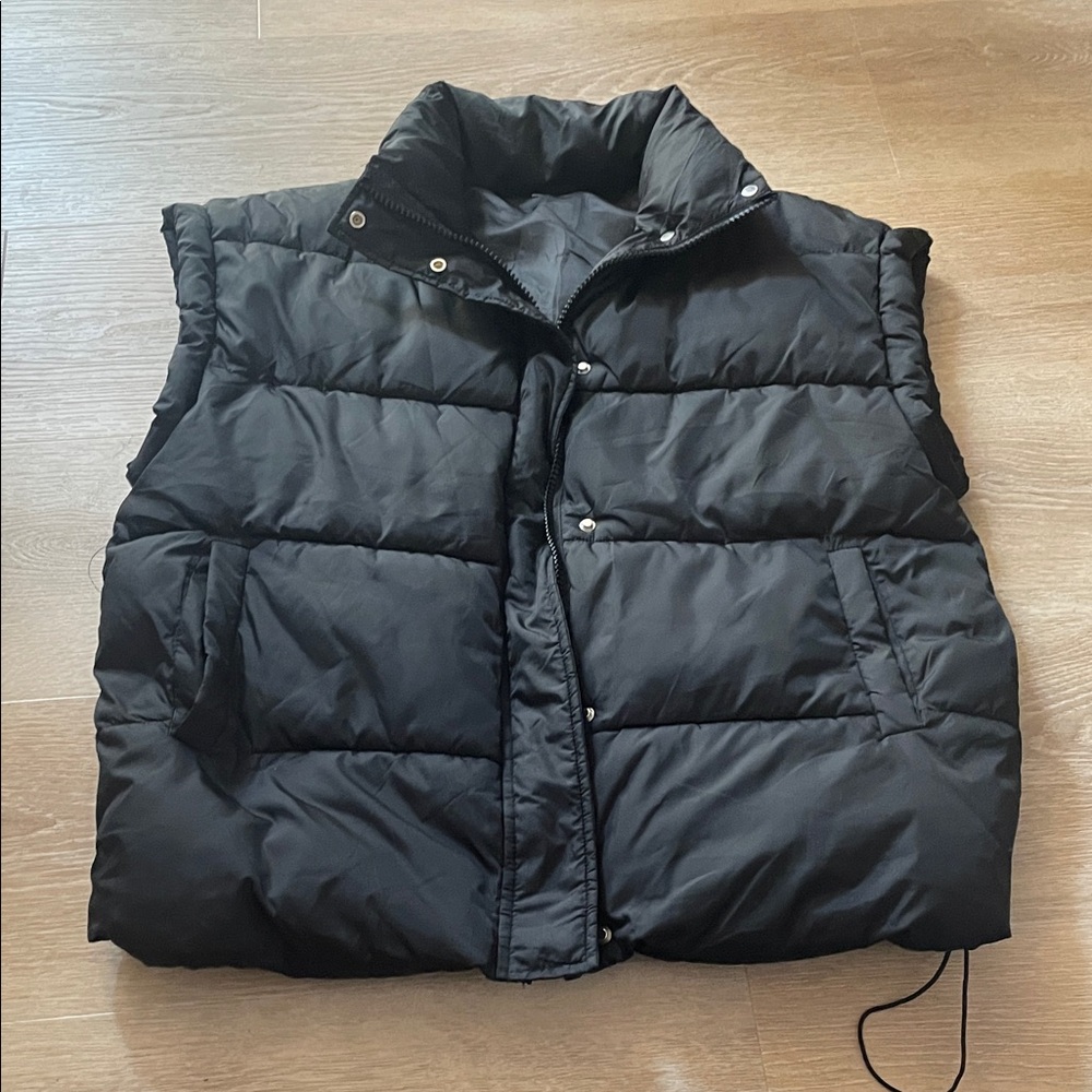 Women's Oversized Black Puffer Vest